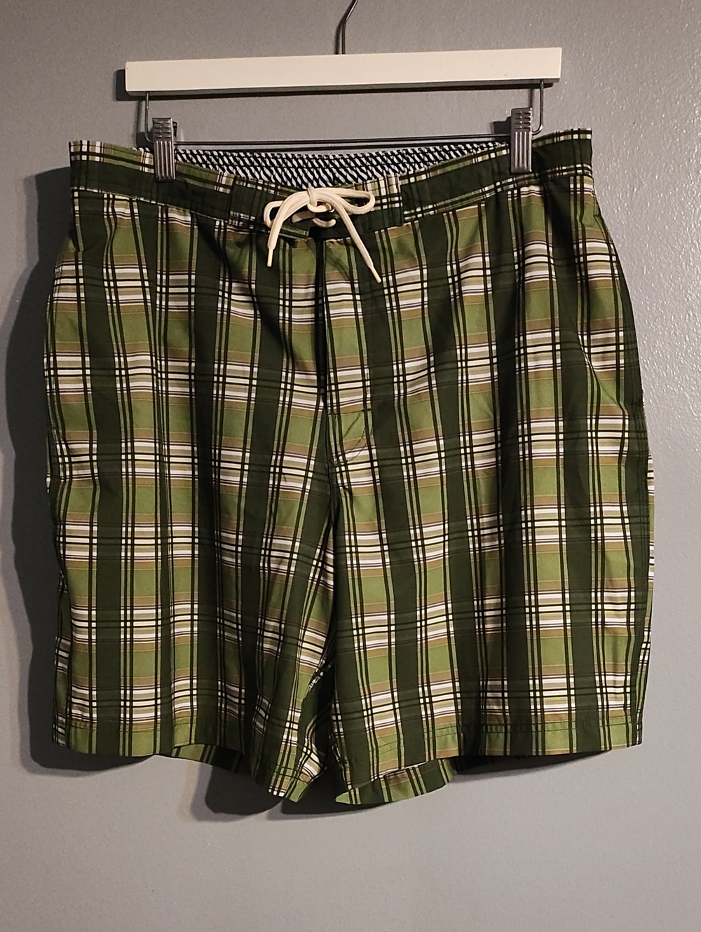 Roundtree & Yorke Olive and White Plaid Swim Shorts